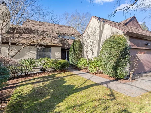 333 Goddard Ave Unit 333, Brookline, MA 02445