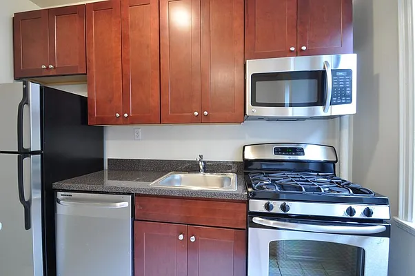 Rented by Fifth & Forever LLC | media 2