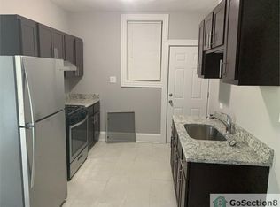 2826 E 78th St #1, Chicago, IL 60649