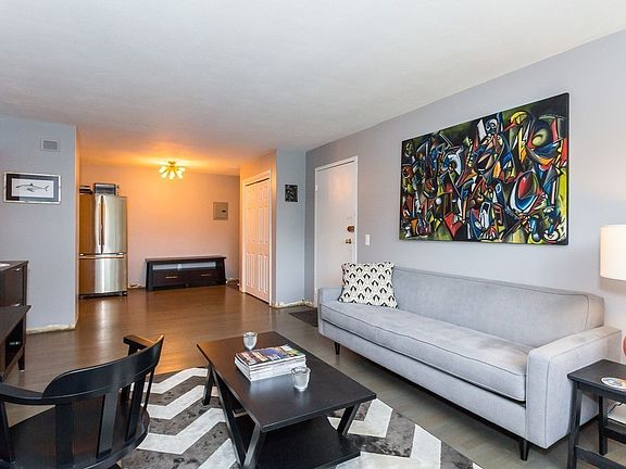 4th image of 8 Riverside St APT 1