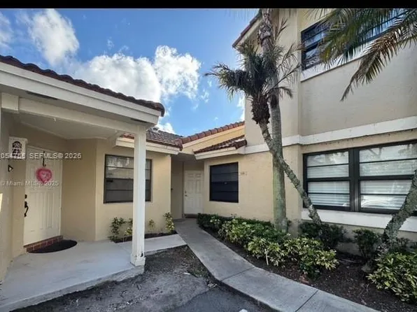 6308 NW 170th Ter, Hialeah, FL 33015