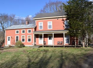 52 Fox Chase Ln #D, Madison, CT 06443