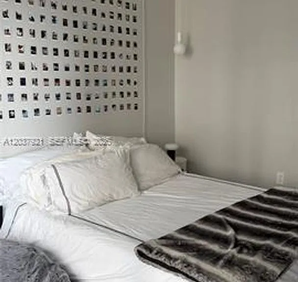 45 SW 9th St #1106 — Photo 47