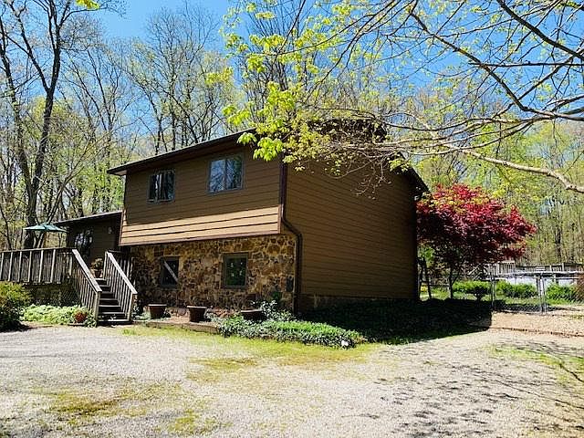 1st image of 2556 N Pierce Dr