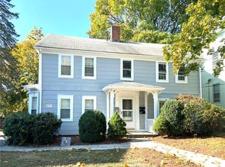 35 Providence St, Woonsocket, RI 02895