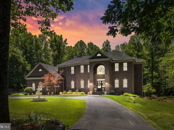 10 Caval Cade Ln, Stafford, VA 22556