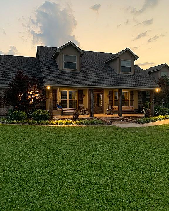 Gorgeous home on 2.63 acres