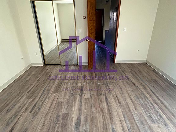 4th image of 204-210 Plymouth St #4