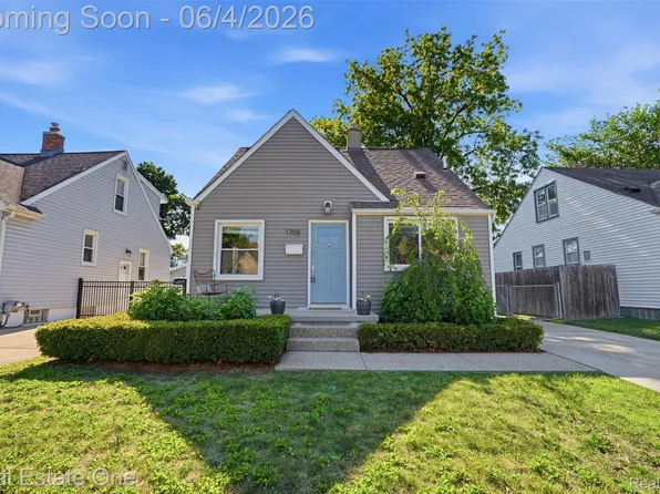 1705 N Altadena Ave, Royal Oak, MI 48067