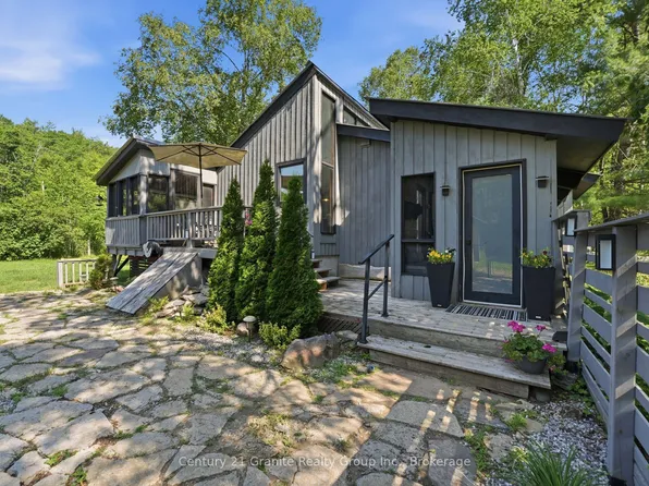 1012 Shetland Rd, Minden Hills, ON K0M 2L1