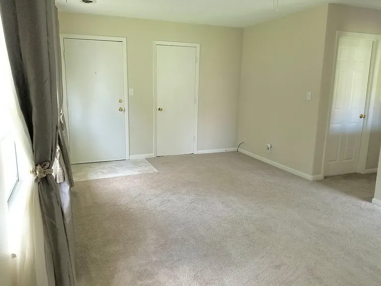 2113 Austin Dr — Photo 8