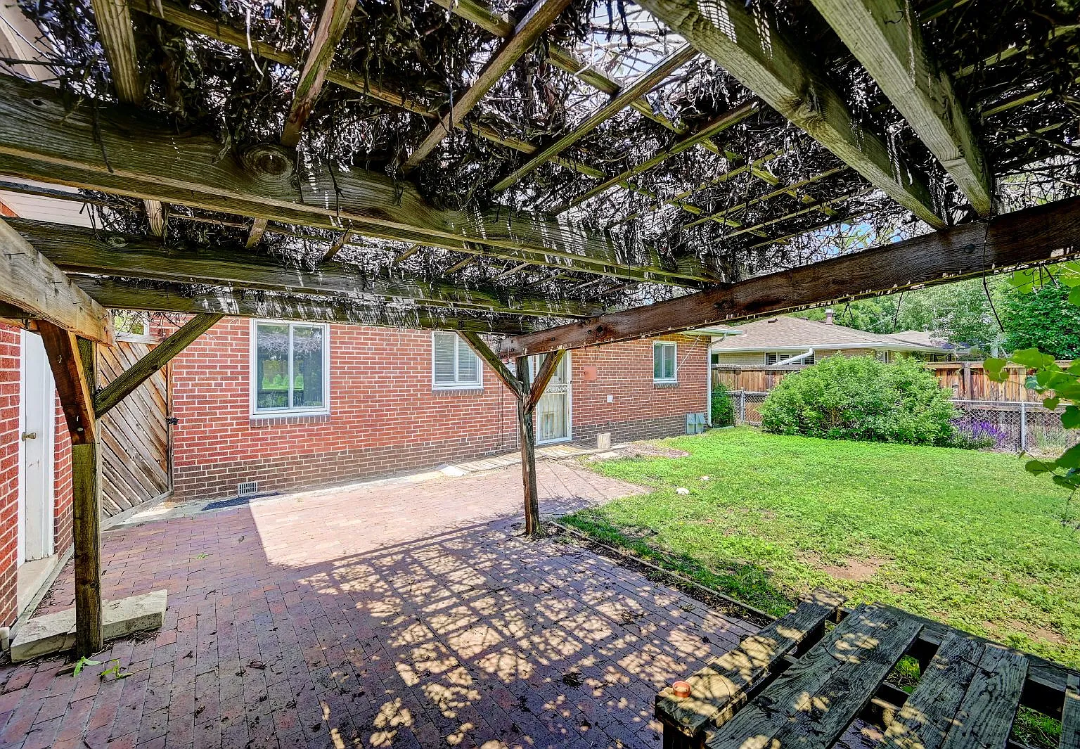 2 bed, 1.0 bath, 976 sqft, $2,355 — Photo 4