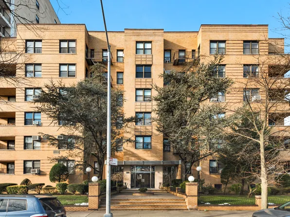 1350 Ocean Parkway image 1 of 1