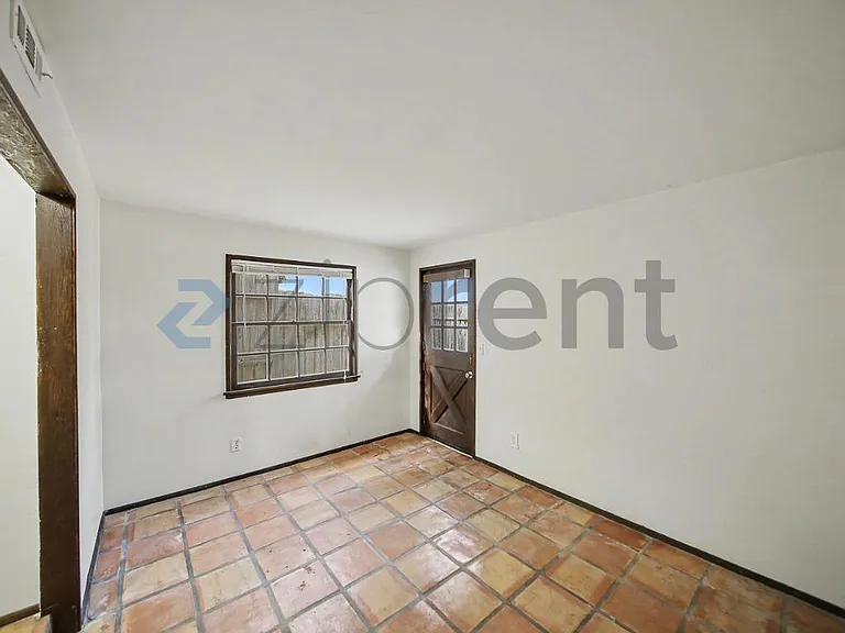 2504 Palm Ave — Photo 20