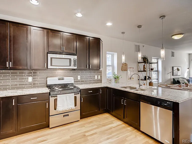 1337 E 33rd Ave — Photo 9