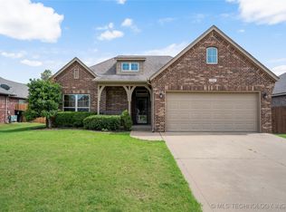 2901 W Mobile Pl, Broken Arrow, OK 74011