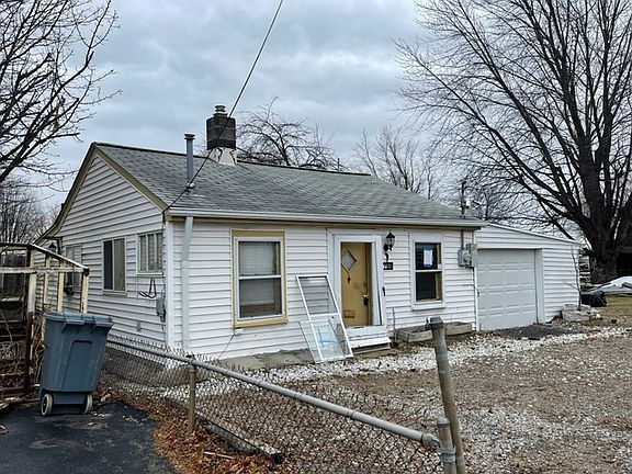 2nd image of 7786 Lake Dr