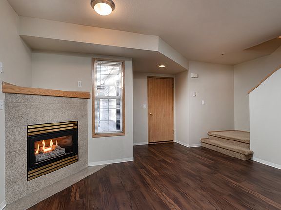 3 Bedroom 2.5 Bath w/Garage