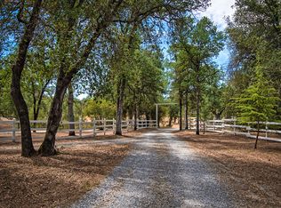 22084 Mirror Valley Ln, Bella Vista, CA 96008
