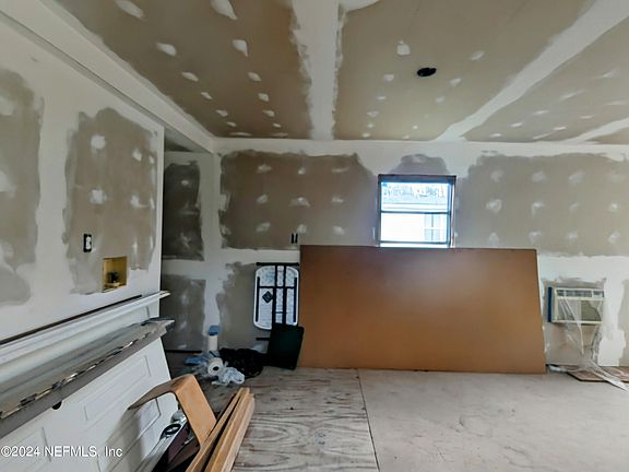 5th image of 130 BASIN Drive