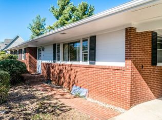 98 Sharon St, Harrisonburg, VA 22801