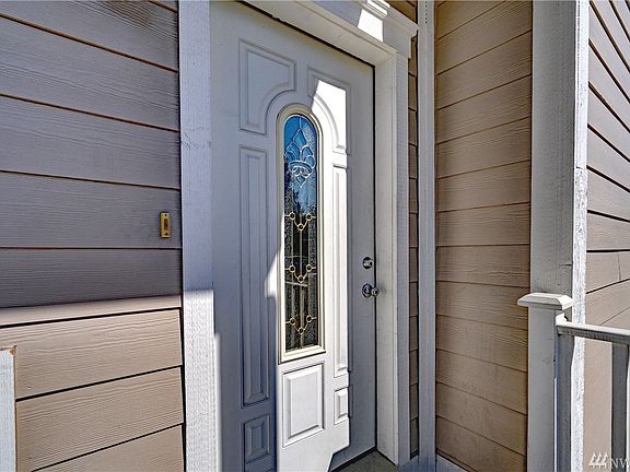 2nd image of 8025 14th Ave E