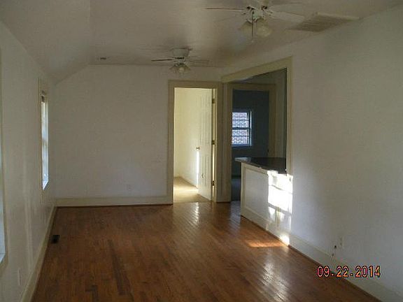 4th image of 2020 Centerville Tpke S