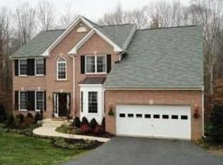 89 Crowncrest Rd, Fredericksburg, VA 22406