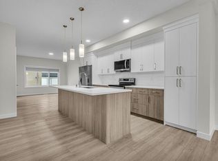 1051 Berg Pl, Leduc, AB T9E1H2