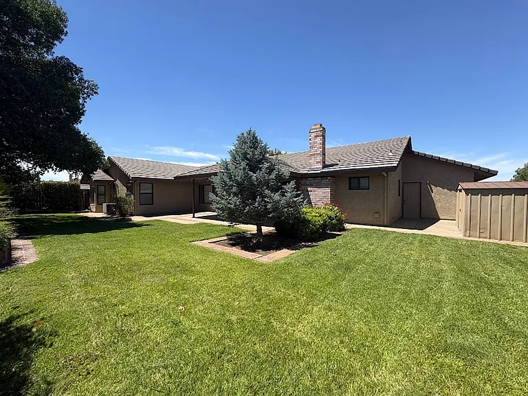 762 Corvey Cir — Photo 37