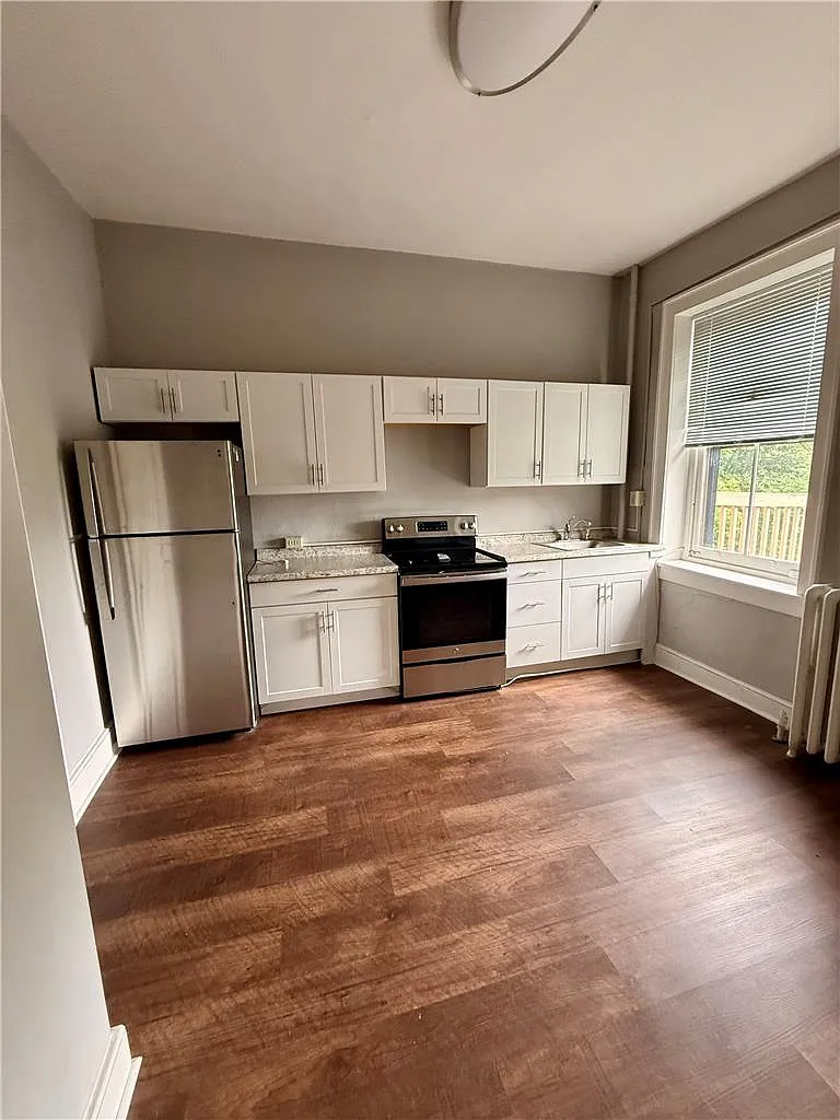 1 bed, 1.0 bath, 950 sqft, $1,625 — Photo 2
