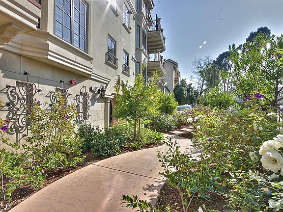 2nd image of 1226 El Camino Real #403