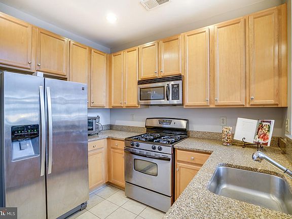 3rd image of 2665 Prosperity Ave APT 446