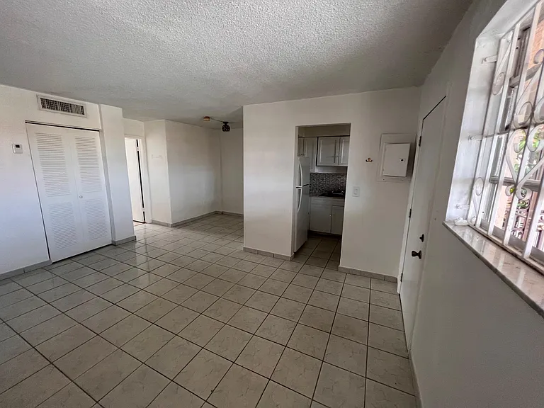 2385 NW 11th St #31A — Photo 3