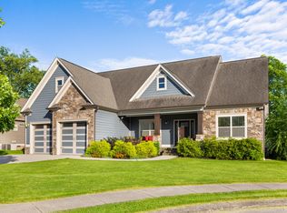 8422 Denison Ln, Ooltewah, TN 37363