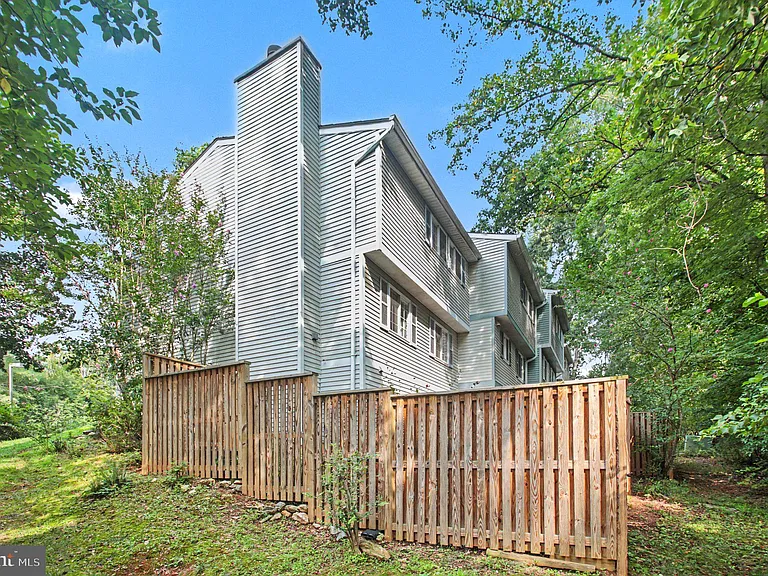 11510 Underoak Ct — Photo 26