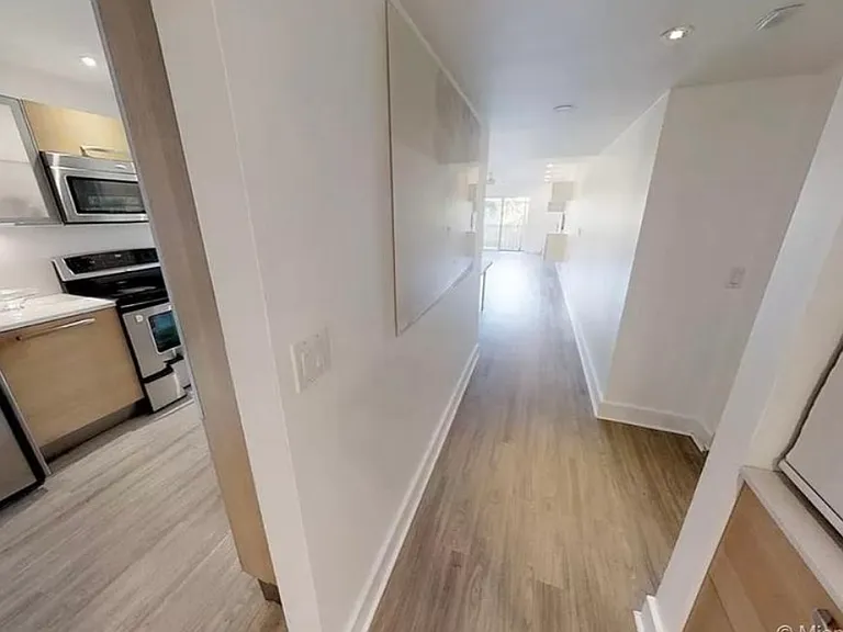 860 Euclid Ave #208 — Photo 14