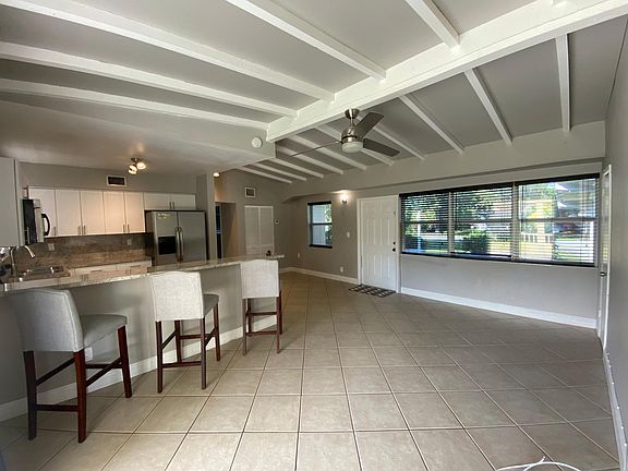 4th image of 1150 SW 45th Ter