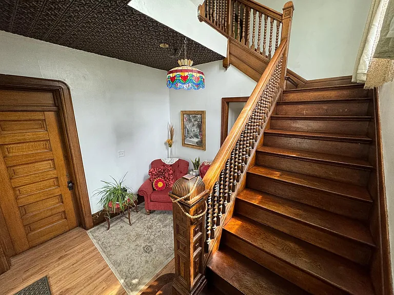 1464 Minnehaha Ave W — Photo 47