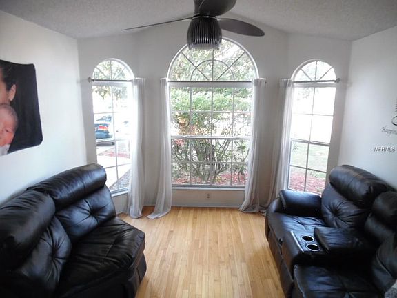 2nd image of 869 Ferry Landing Ln