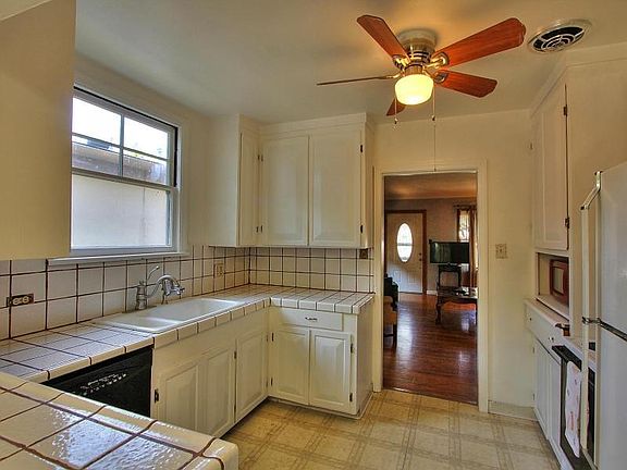 3rd image of 506 Quartz St