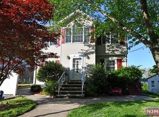 30 Kipp Ave, Hasbrouck Heights, NJ 07604