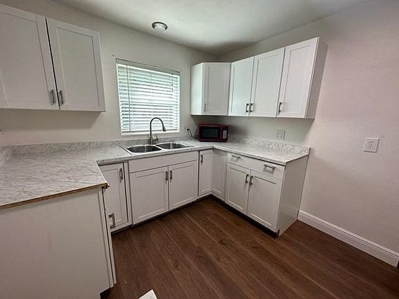 3rd image of 708 Gracie Ct