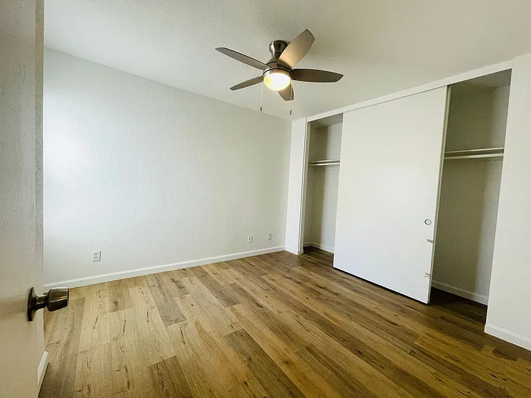 4210 52nd St #104 — Photo 13