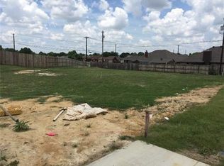 1627 Hawthorne St, Cleburne, TX 76033