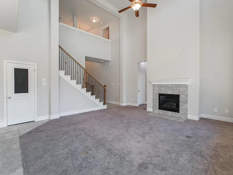 10054 Preserve Way — Photo 12
