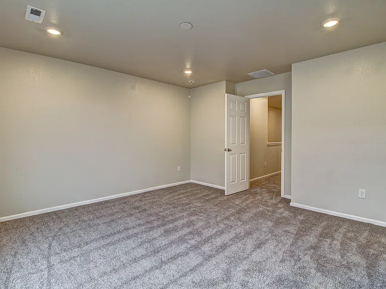 13811 Vispo Way — Photo 13