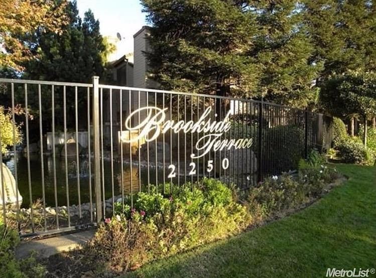 1st image of 2250 Scarborough Dr APT 46