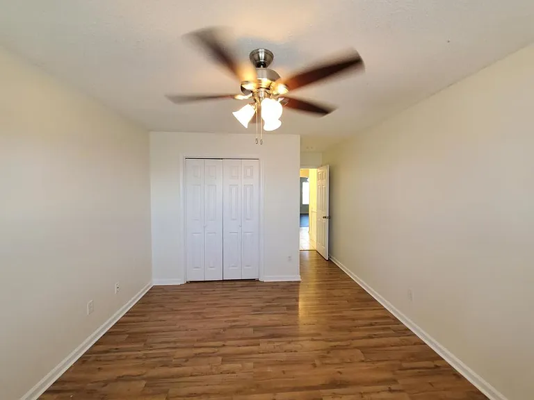 211 Wakefield Way — Photo 25