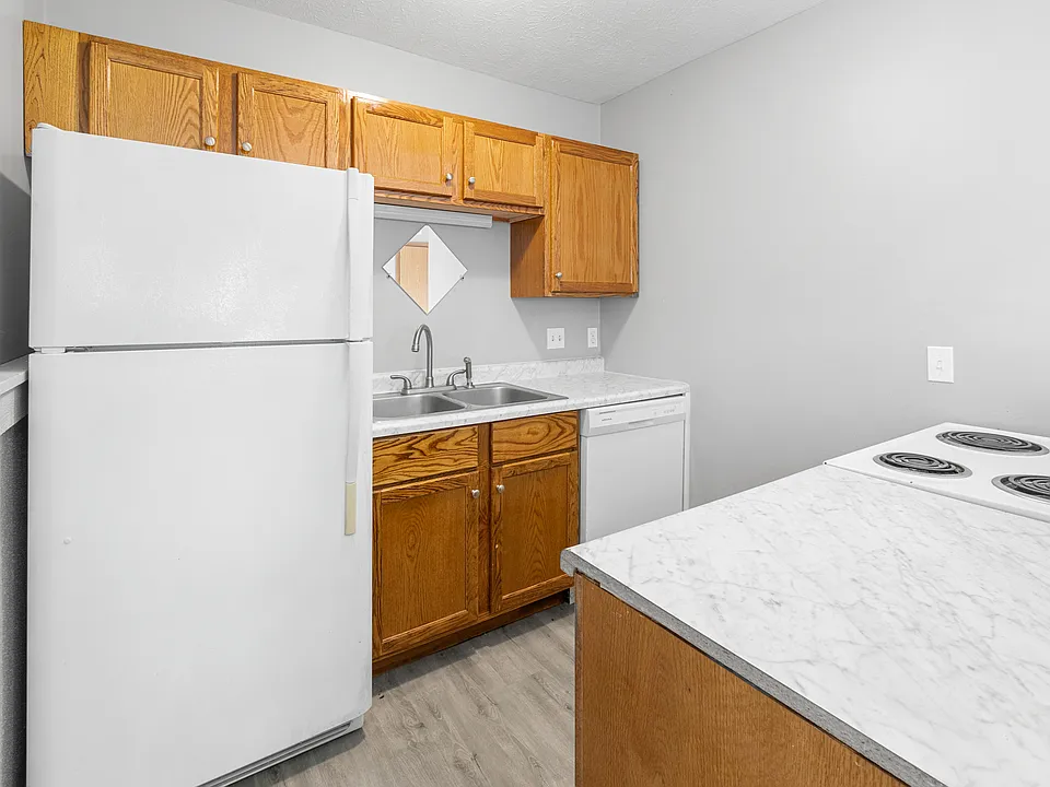 715 Allison Ave #3
